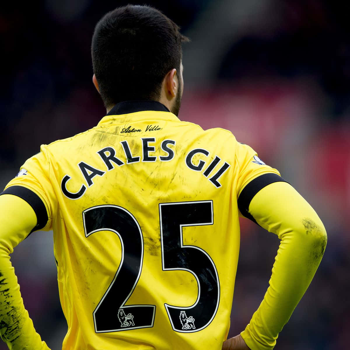 Carles Gil Wearing Yellow Jersey Wallpaper