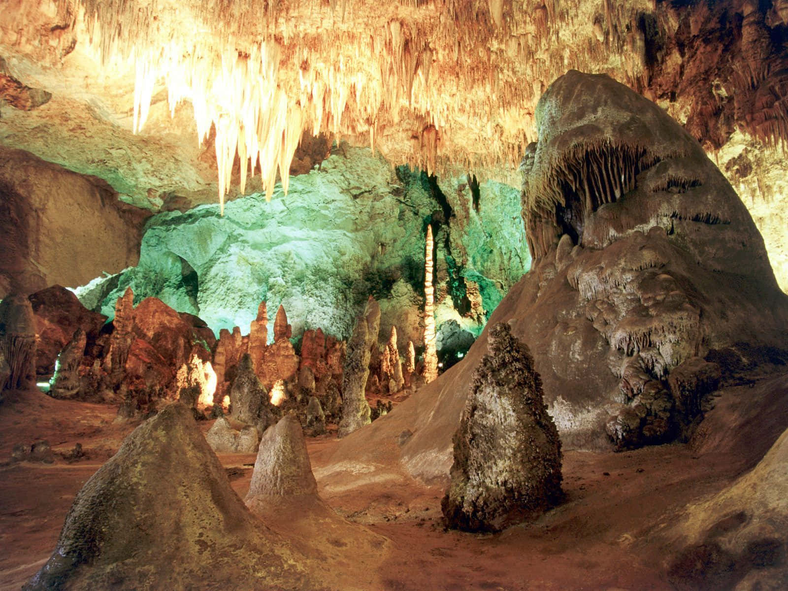 Carlsbad Caverns National Park Structure Wallpaper
