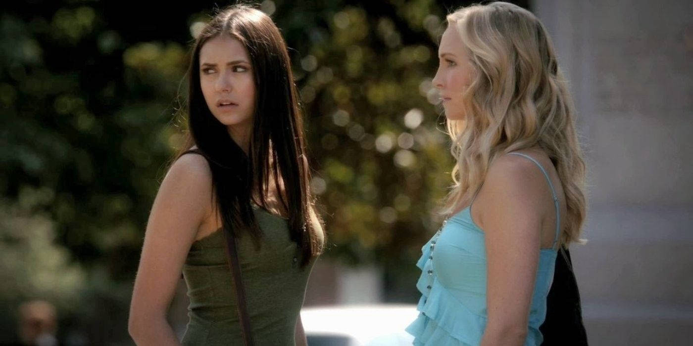 Caroline Forbes And Elena Gilbert Wallpaper