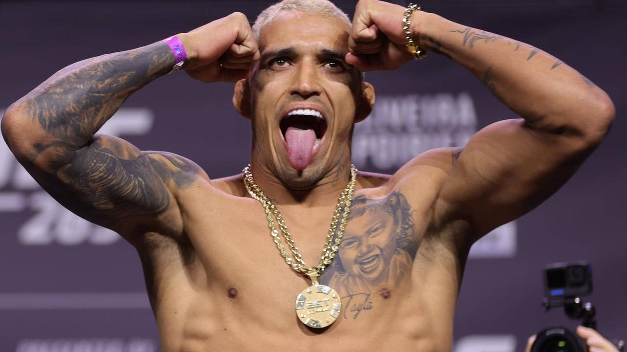 Charles Oliveira Tongue Out Wallpaper