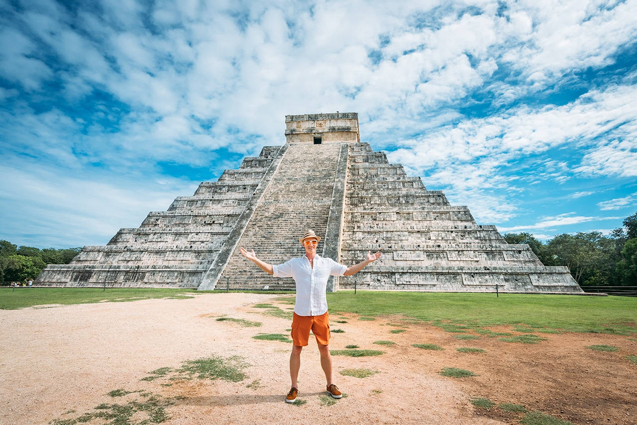 Chichen Itza Tourist Destination Wallpaper