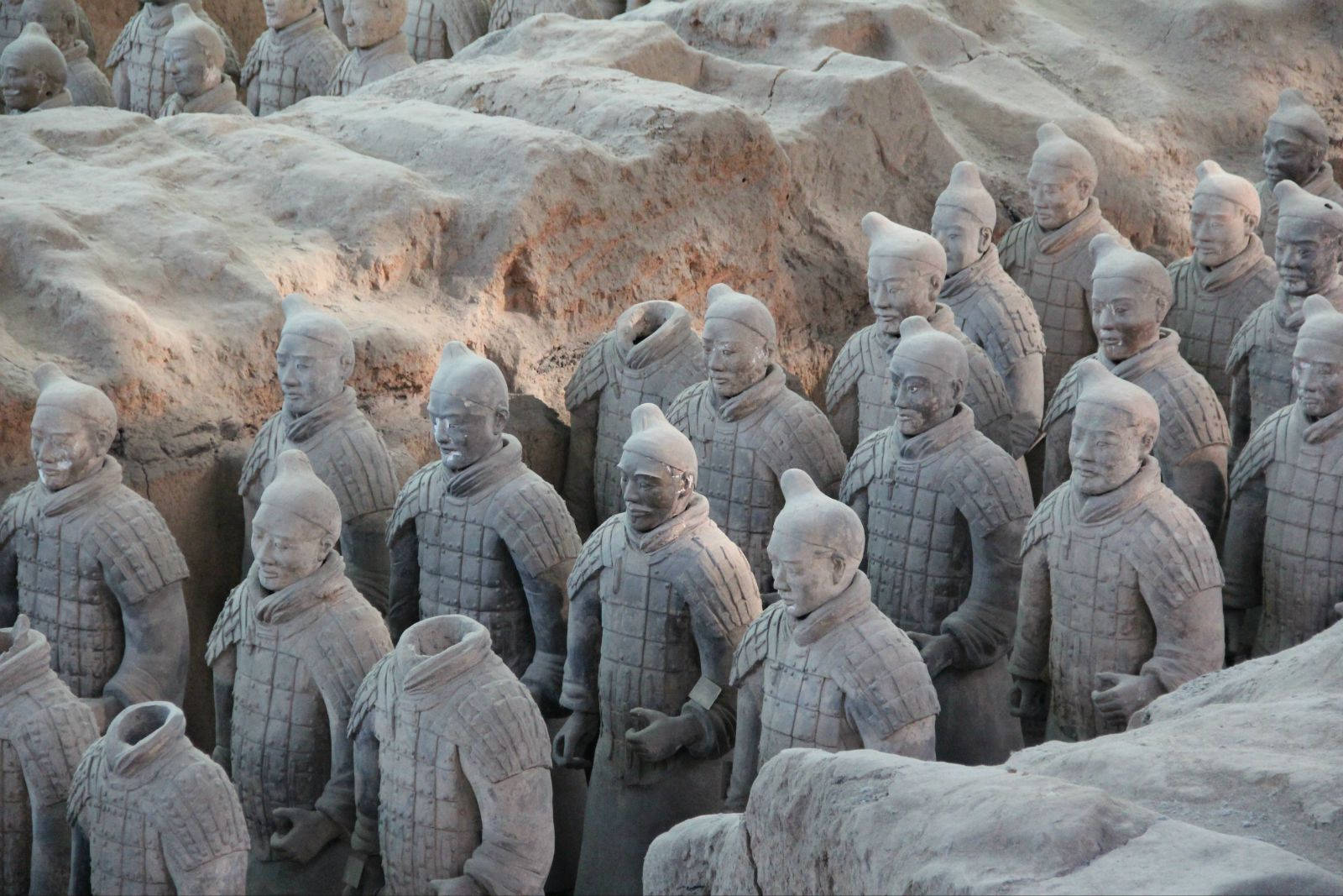 Chinese Statues In Xian Wallpaper