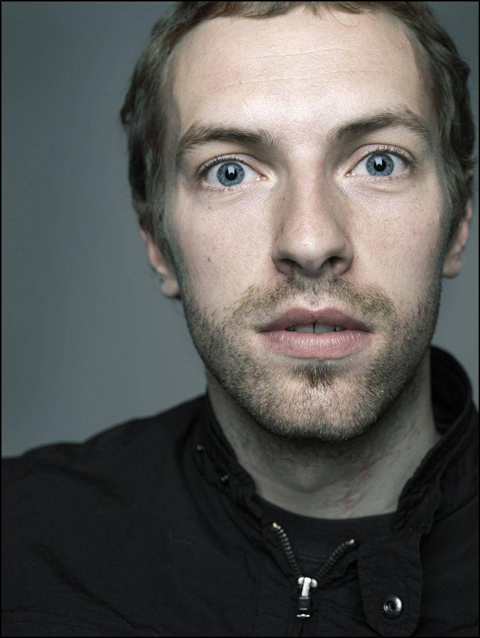 Chris Martin Grey Profile Wallpaper