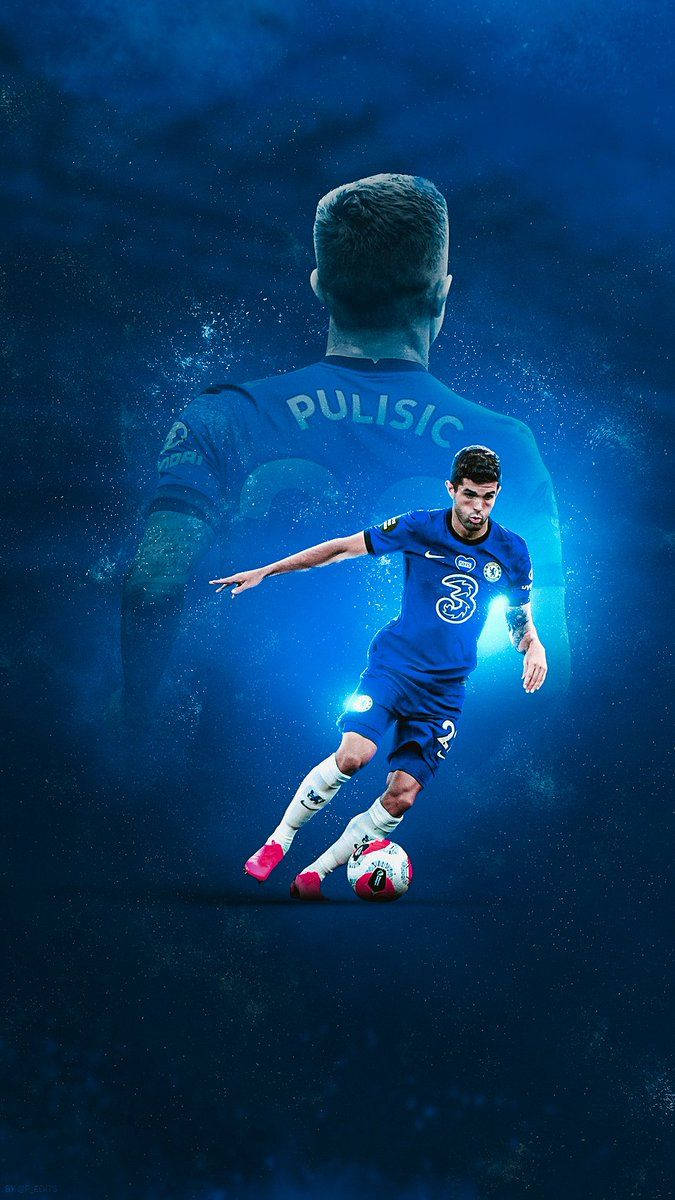 Christian Pulisic Dribbling The Ball Wallpaper