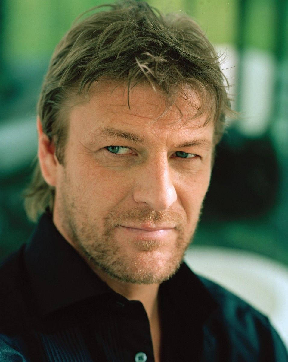 Cool Film Actor Sean Bean Wallpaper