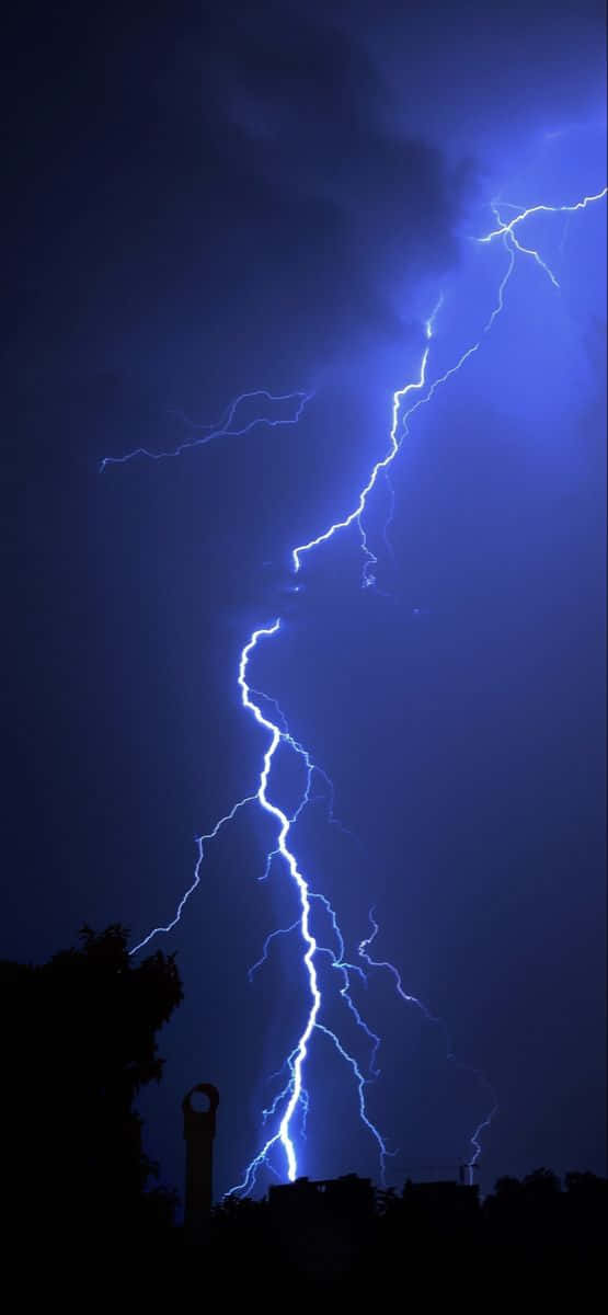 Cool Lightning Making The Sky Blue Wallpaper