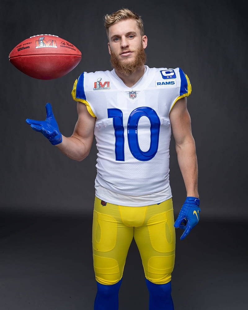 Cooper Kupp Nfl Los Angeles Rams Photoshoot Wallpaper