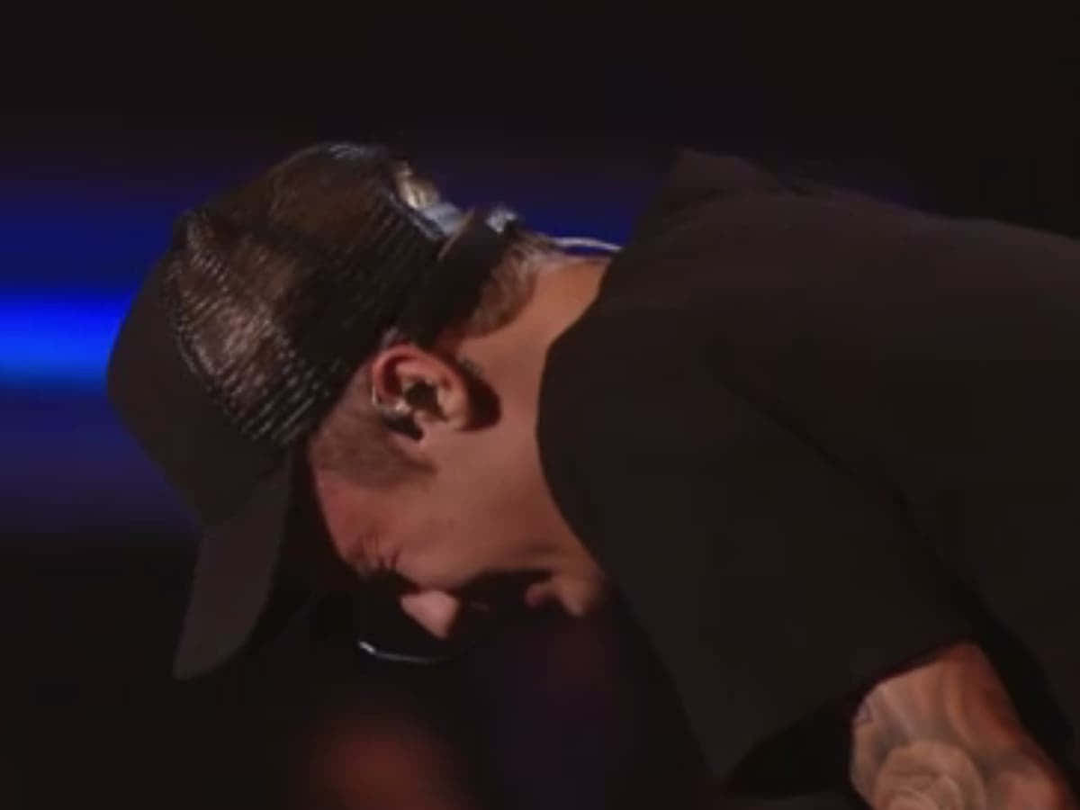 Crying Justin Bieber 2015 Wallpaper