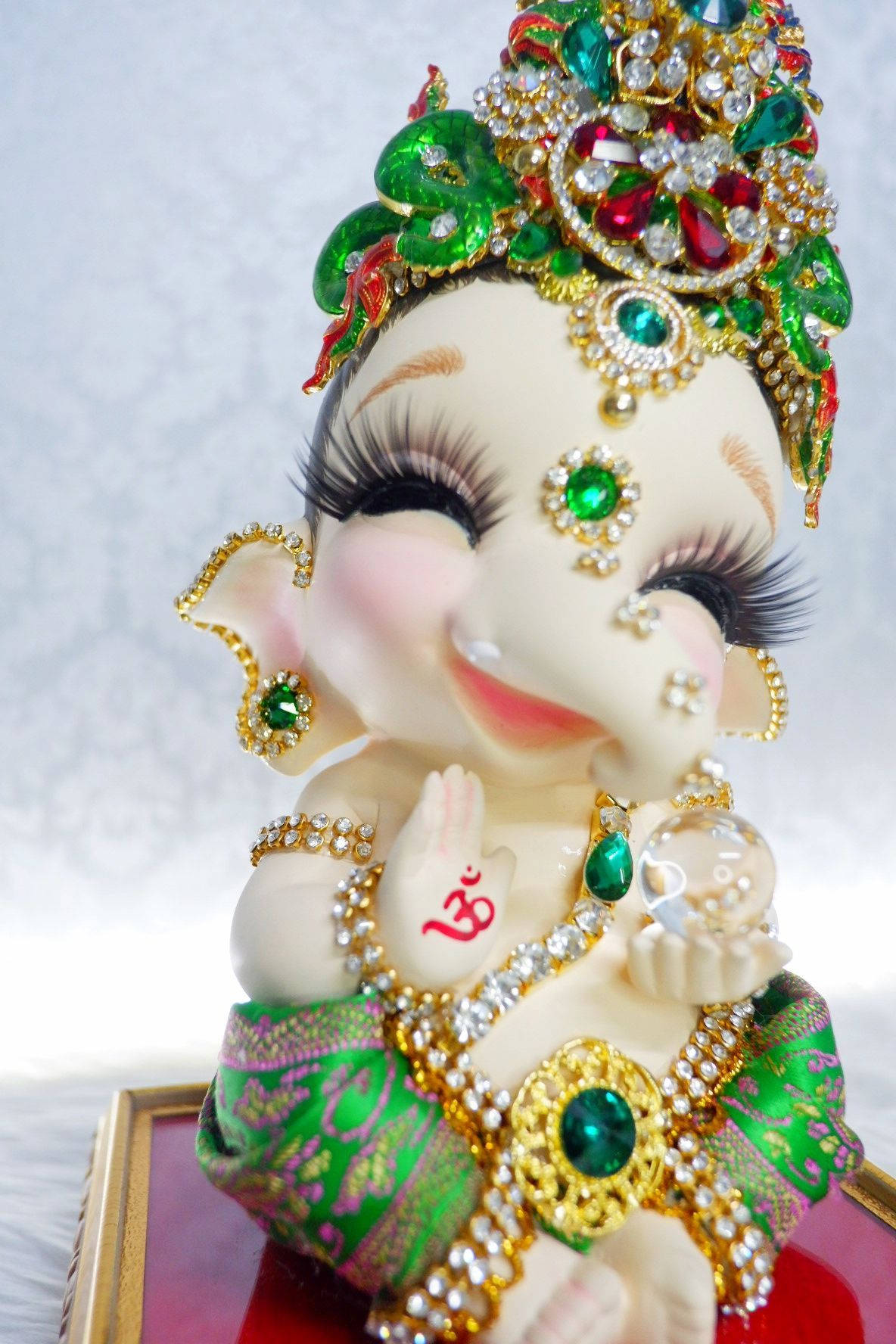 Cute Ganesha Green Clothing Wallpaper