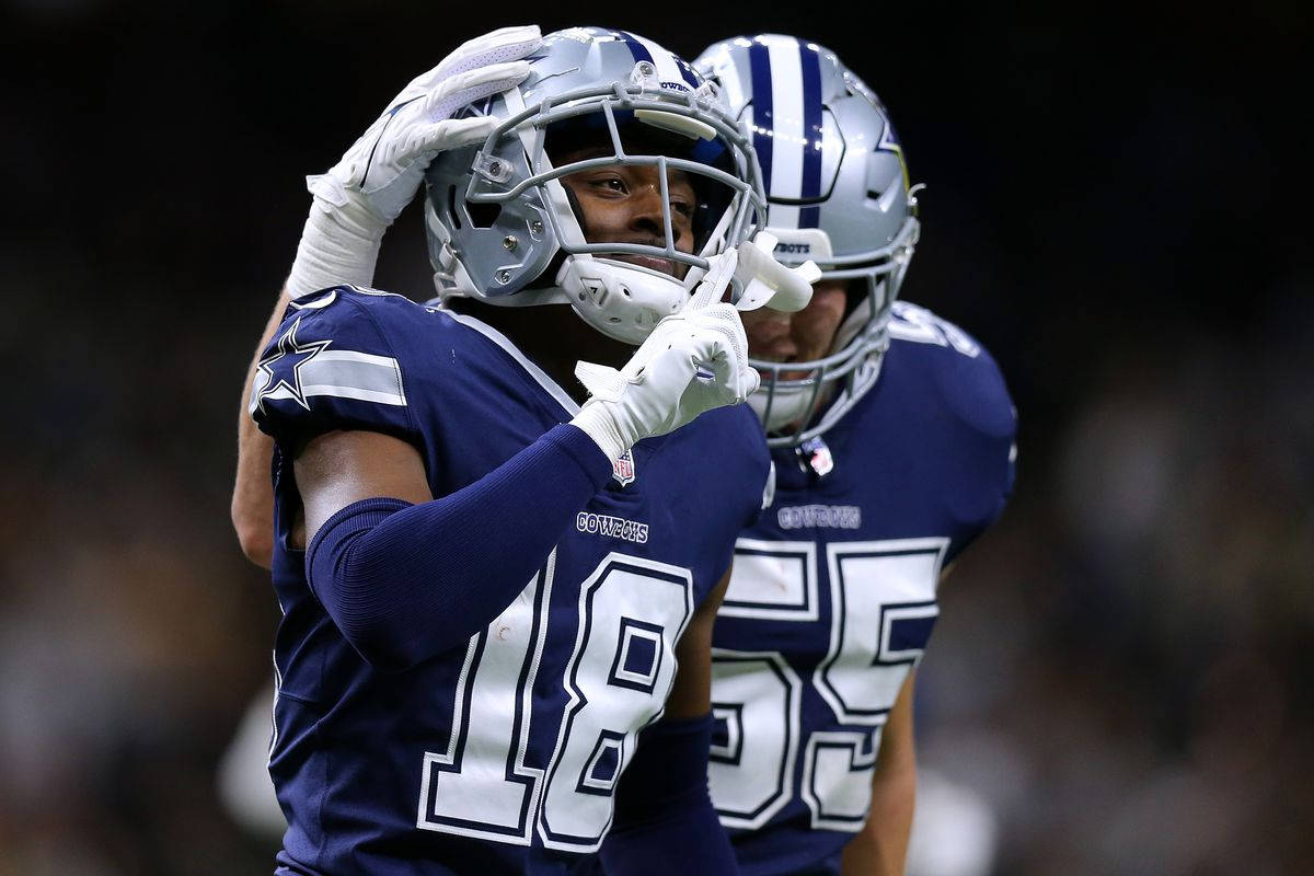 Dallas Cowboys Player Side Hug Wallpaper