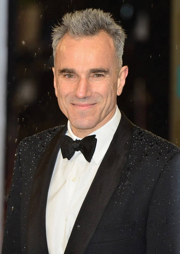 Daniel Day-lewis Sparkling Suit Wallpaper