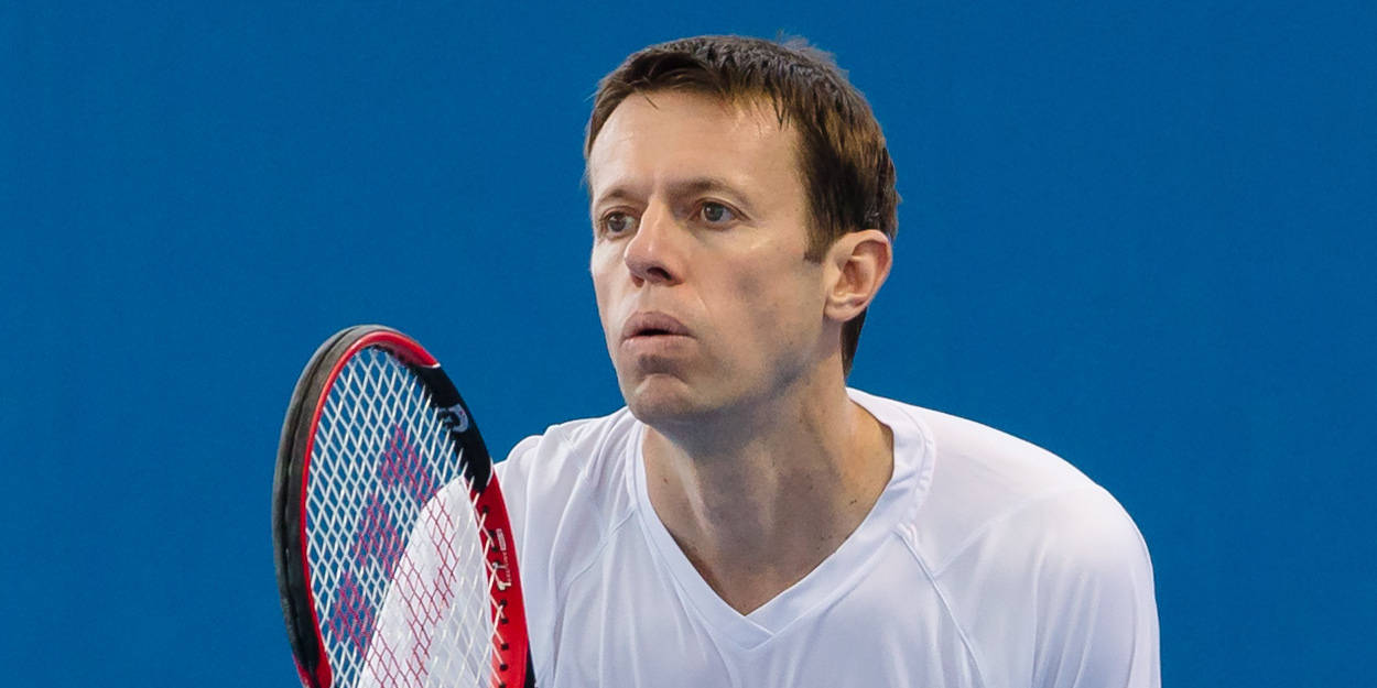 Daniel Nestor Eyeing Ball Wallpaper