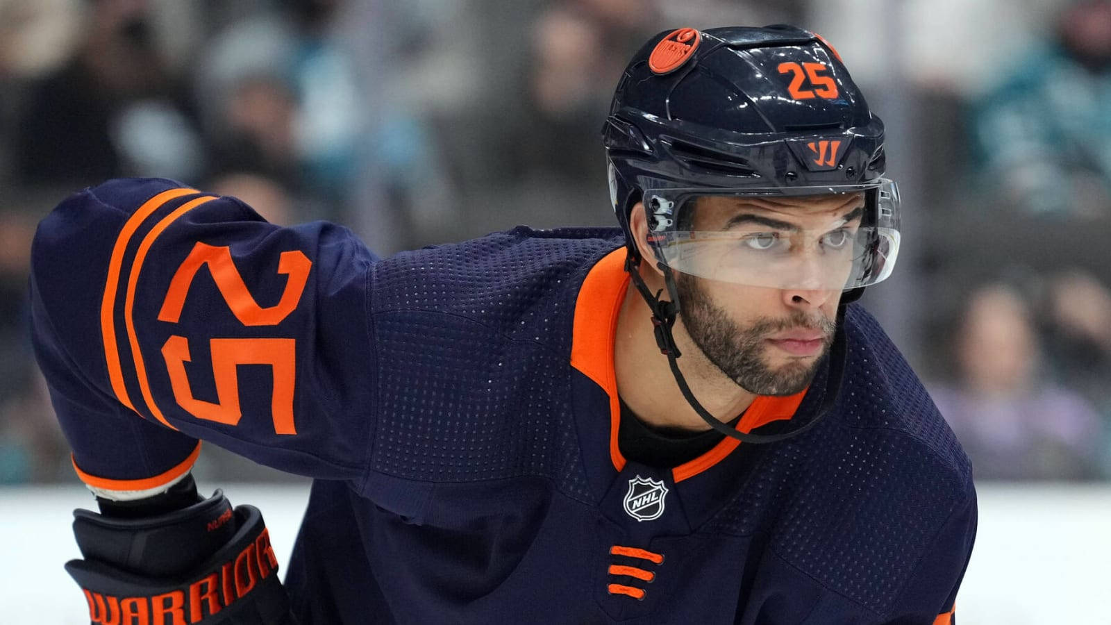 Darnell Nurse During Edmonton Oilers Against Flames 2022 Wallpaper