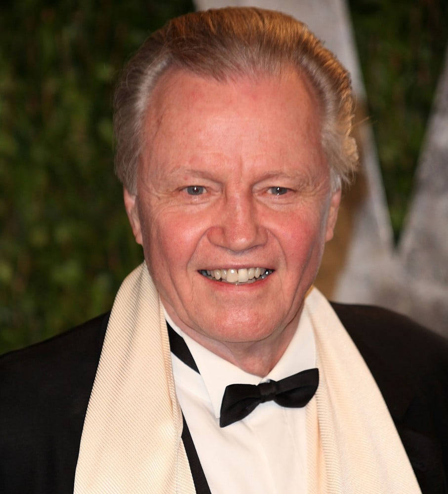 Dashing Jon Voight Wallpaper