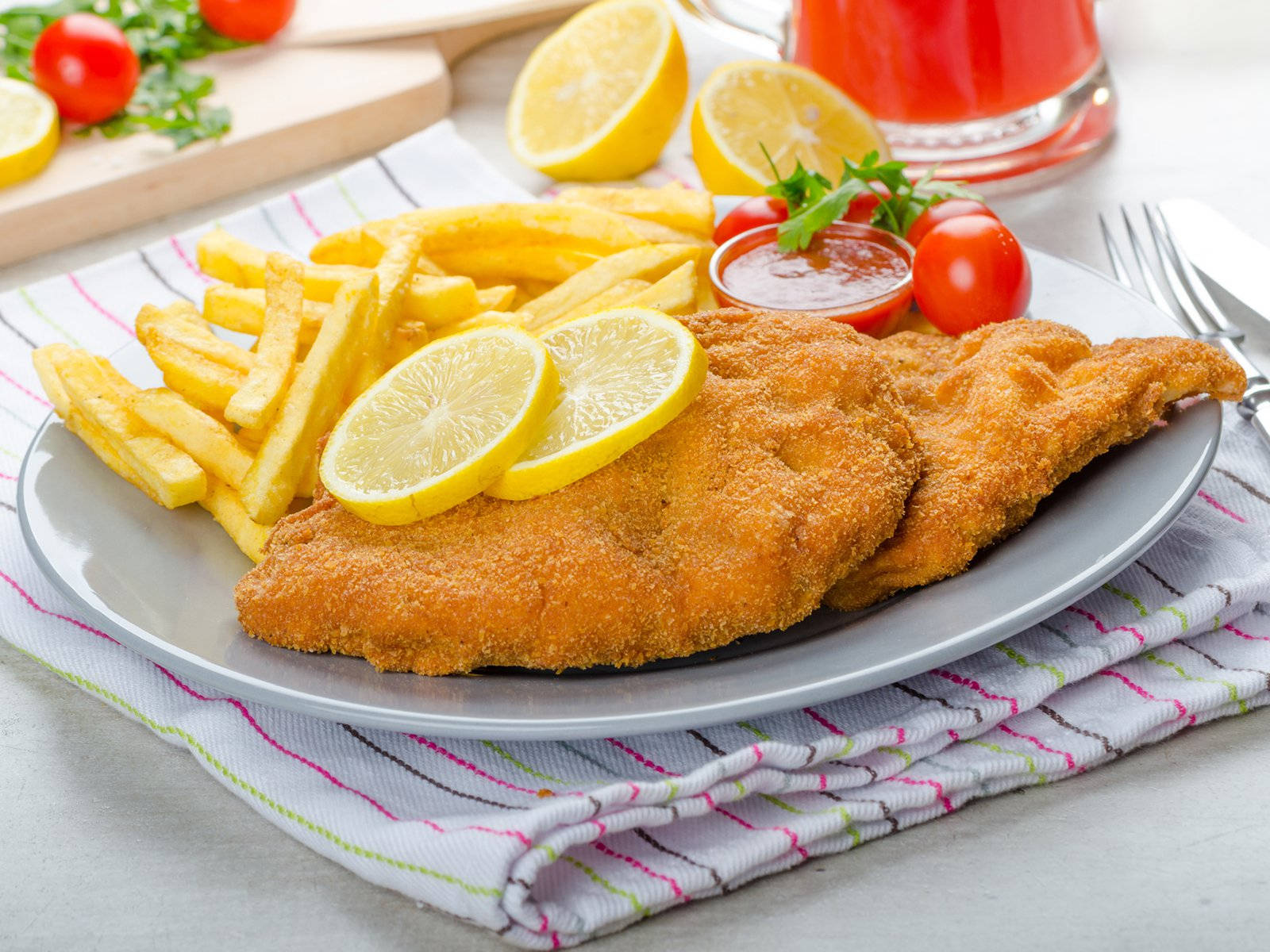 Delicious Wiener Schnitzel Wallpaper