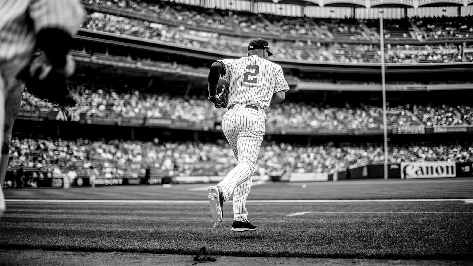 Derek Jeter Running Through The Field Wallpaper