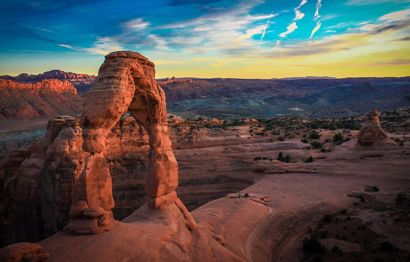 Distinct Delicate Arch Wallpaper