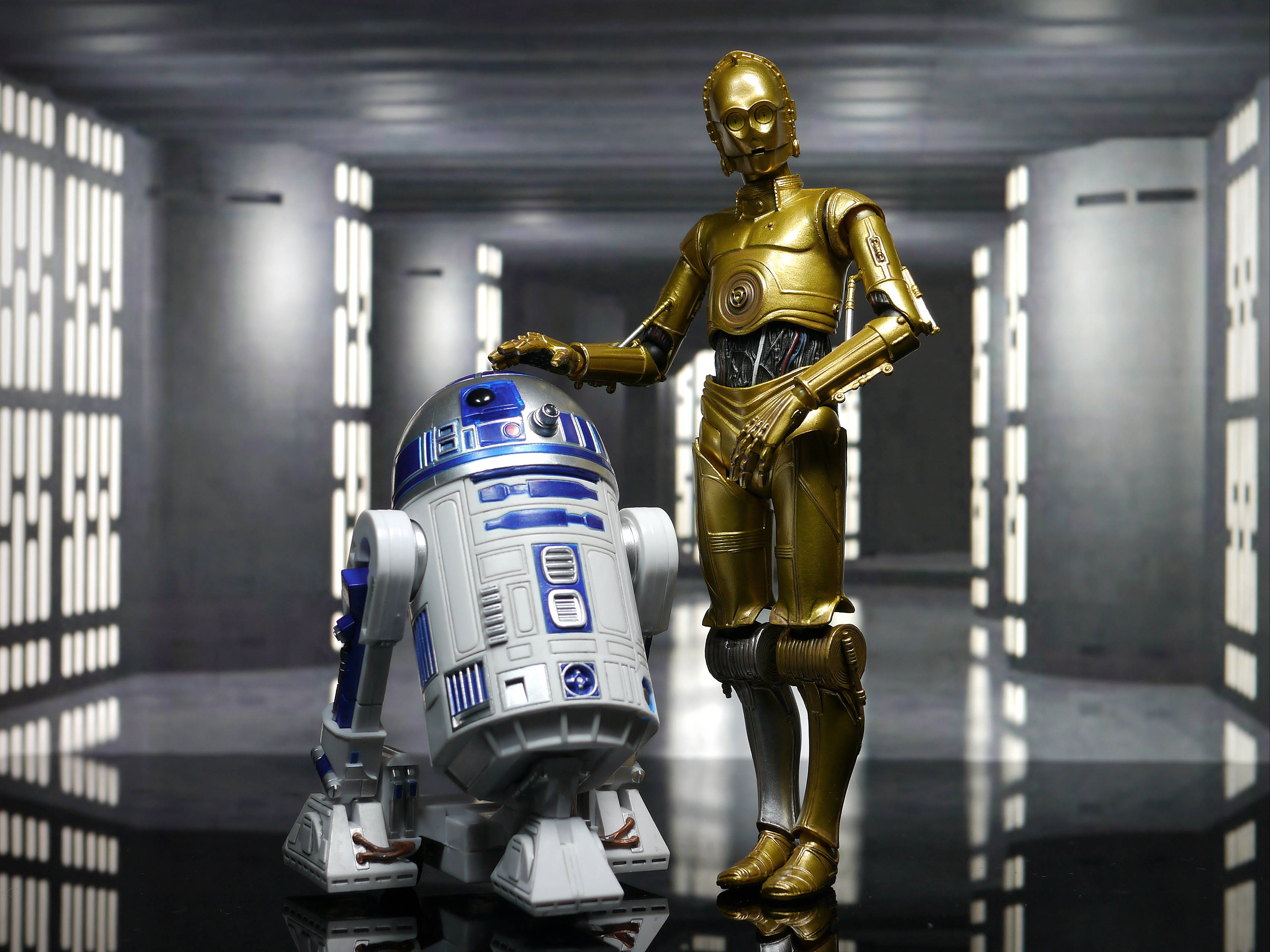 Droid C3po R2d2 Friends Wallpaper