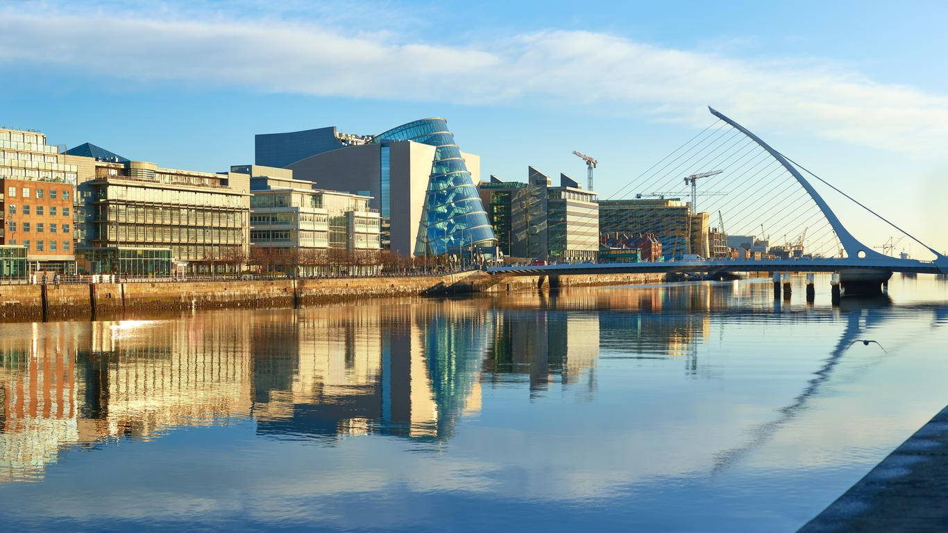 Dublin City Reflection Wallpaper