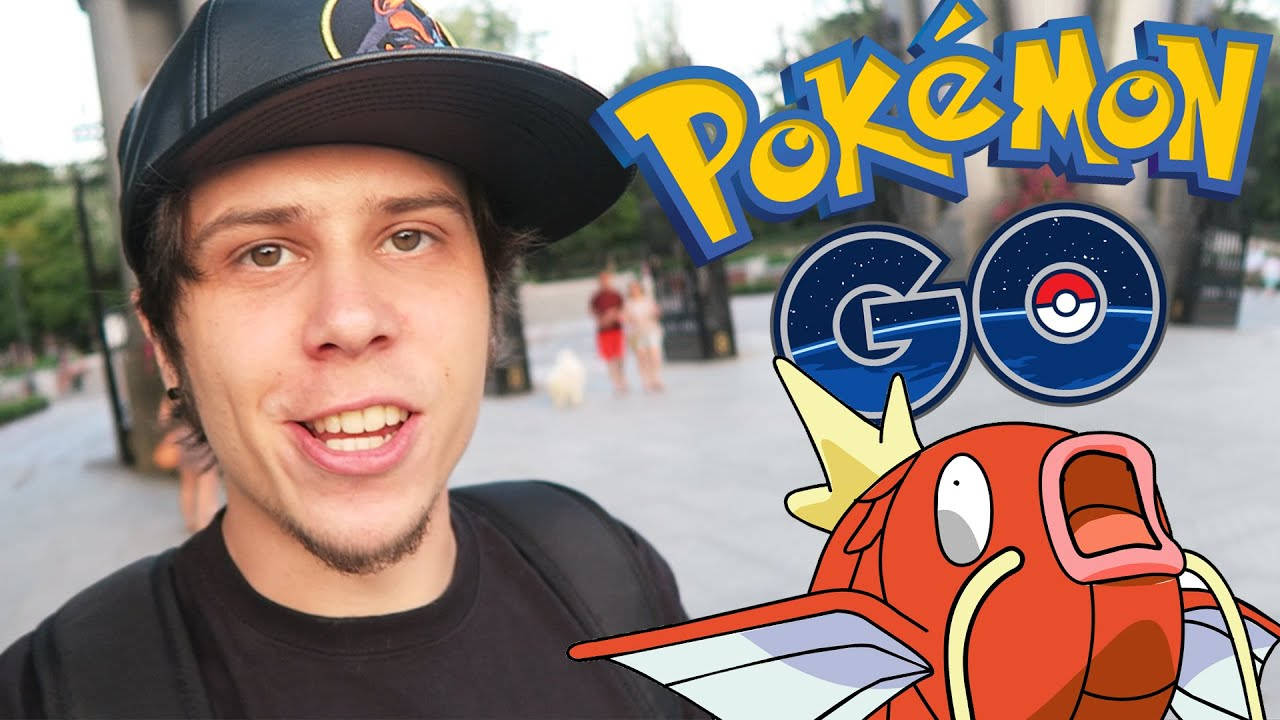 El Rubiusomg Playing Pokemon Go Wallpaper