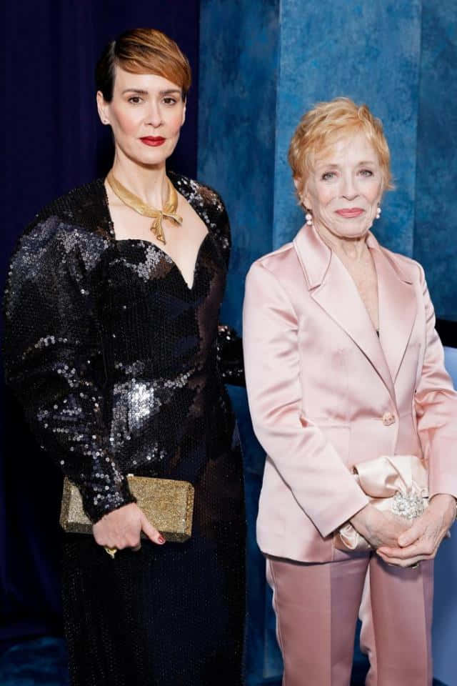 Elegant Event Attire Holland Taylor Wallpaper