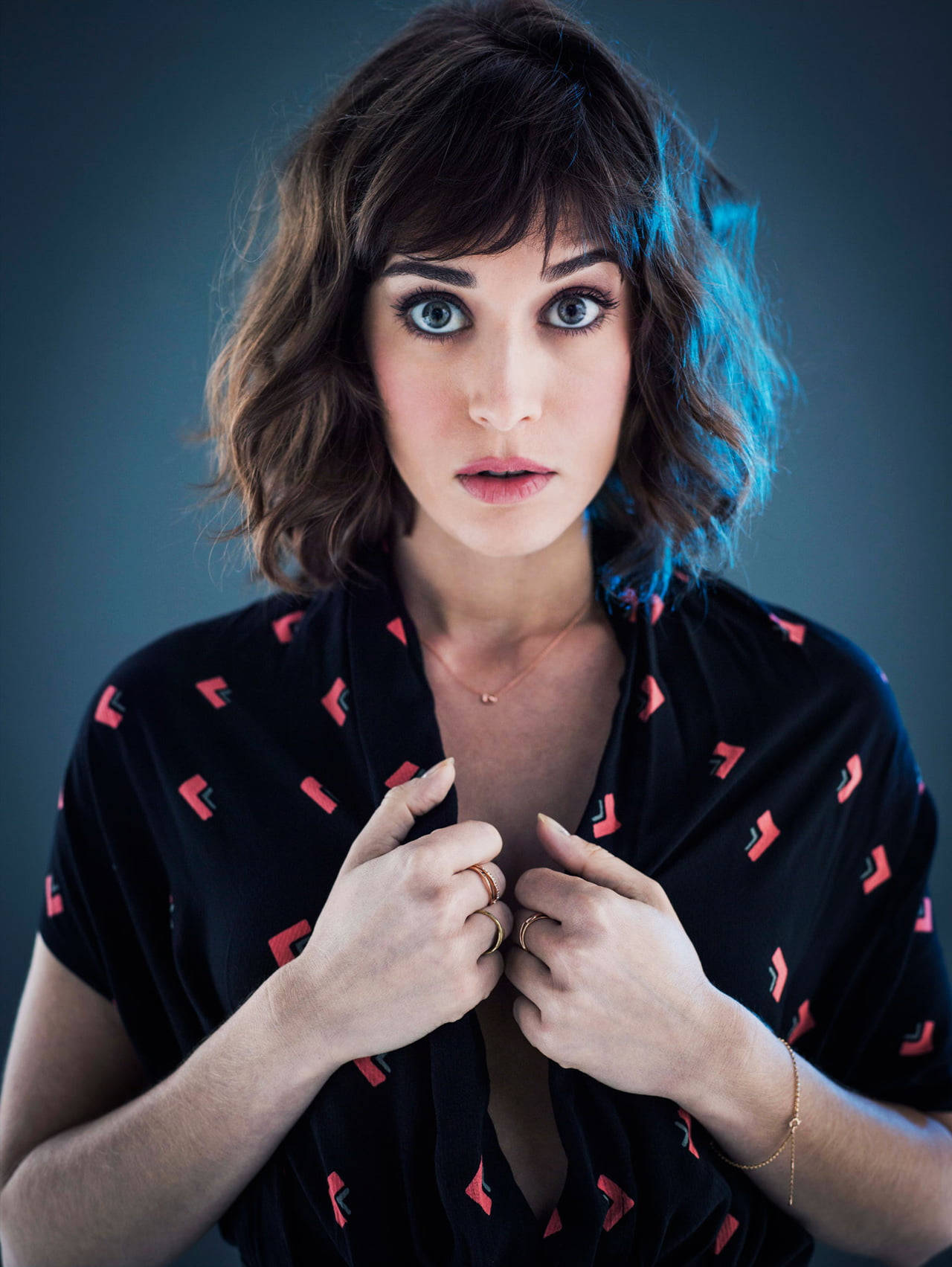 Enigmatic Actress - Lizzy Caplan’s Wide-eyed Look Wallpaper