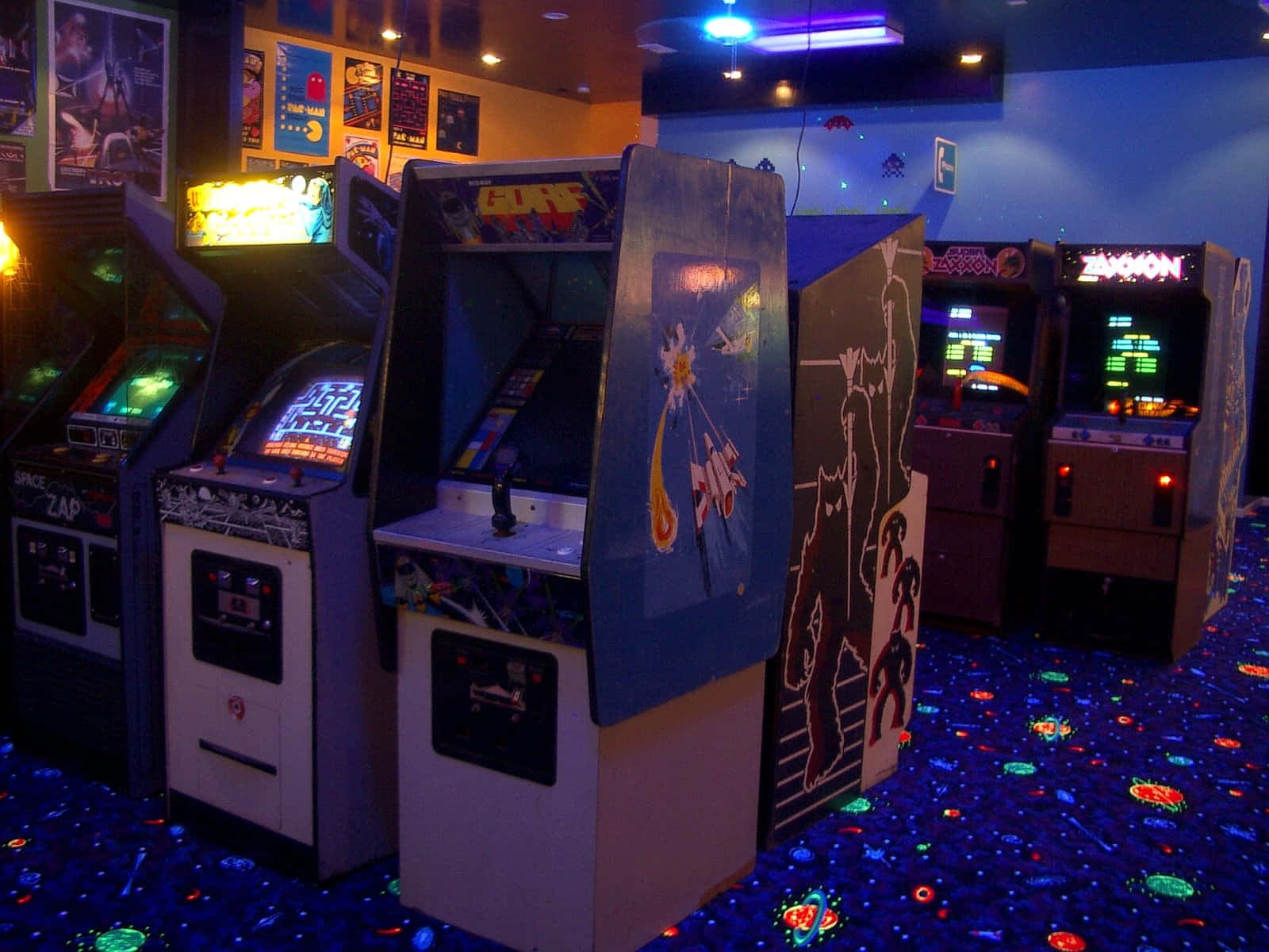 Enjoy The Classic Aesthetic Of The Arcade Wallpaper