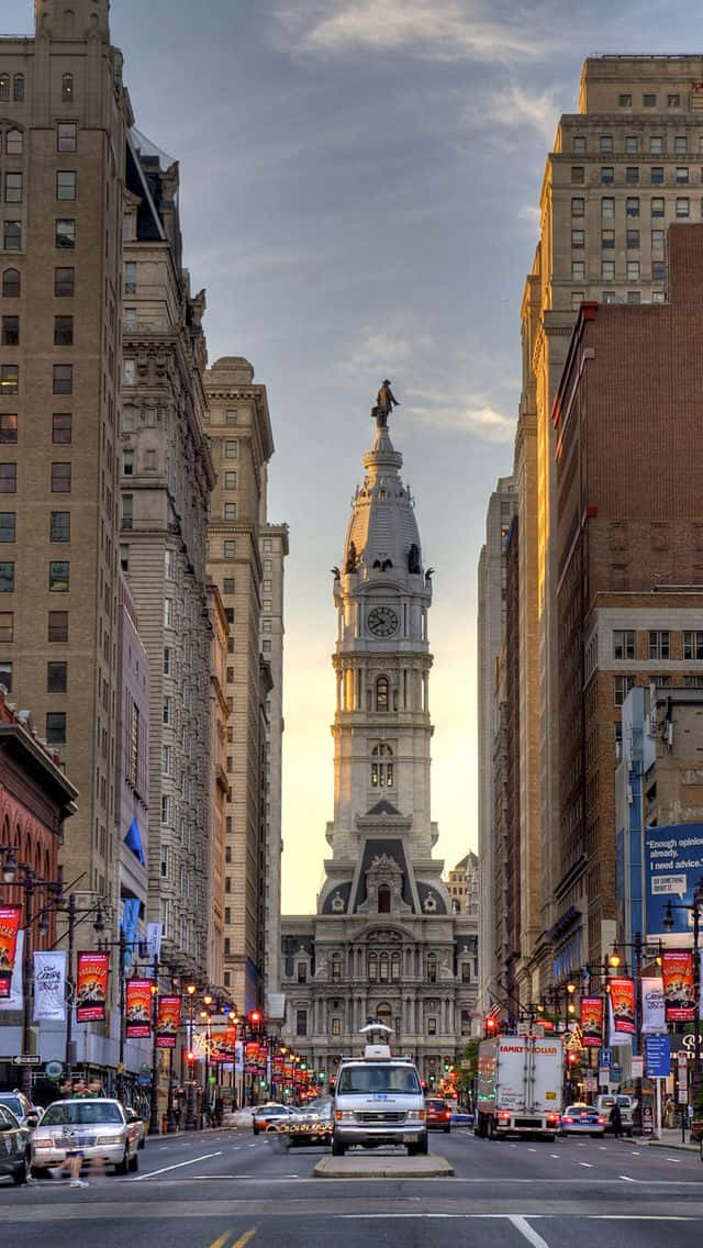 Enjoying A Summer Evening In Philadelphia Wallpaper