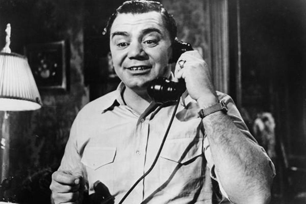 Ernest Borgnine Talking On The Telephone Wallpaper