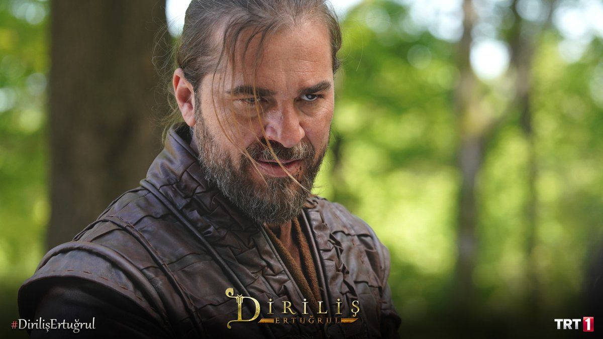 Ertugrul Gazi Smirk Wallpaper