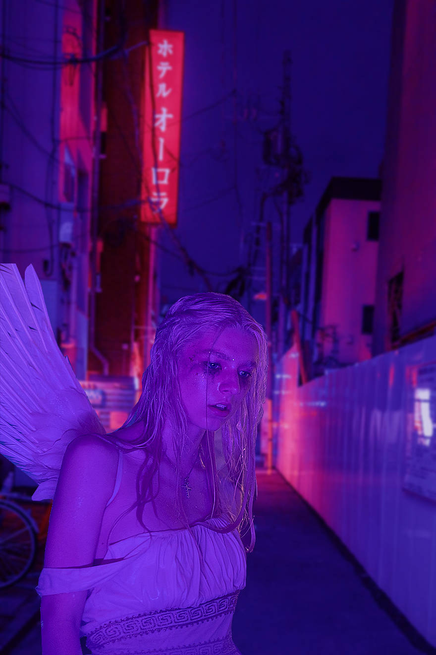 Euphoria Hbo Jules Dressed As An Angel Wallpaper