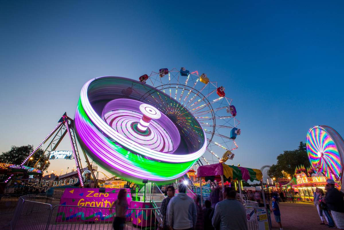 Exciting Zero Gravity Ride At The Fair Wallpaper