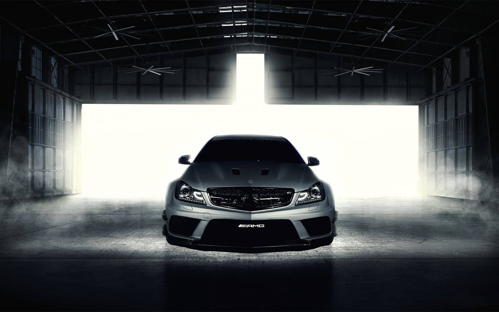 Experience The Power Of Mercedes Benz Amg Wallpaper