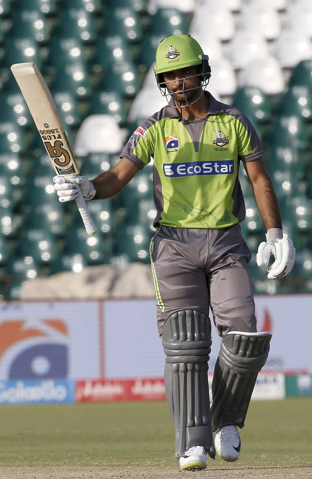 Fakhar Zaman Green And Gray Kit Wallpaper