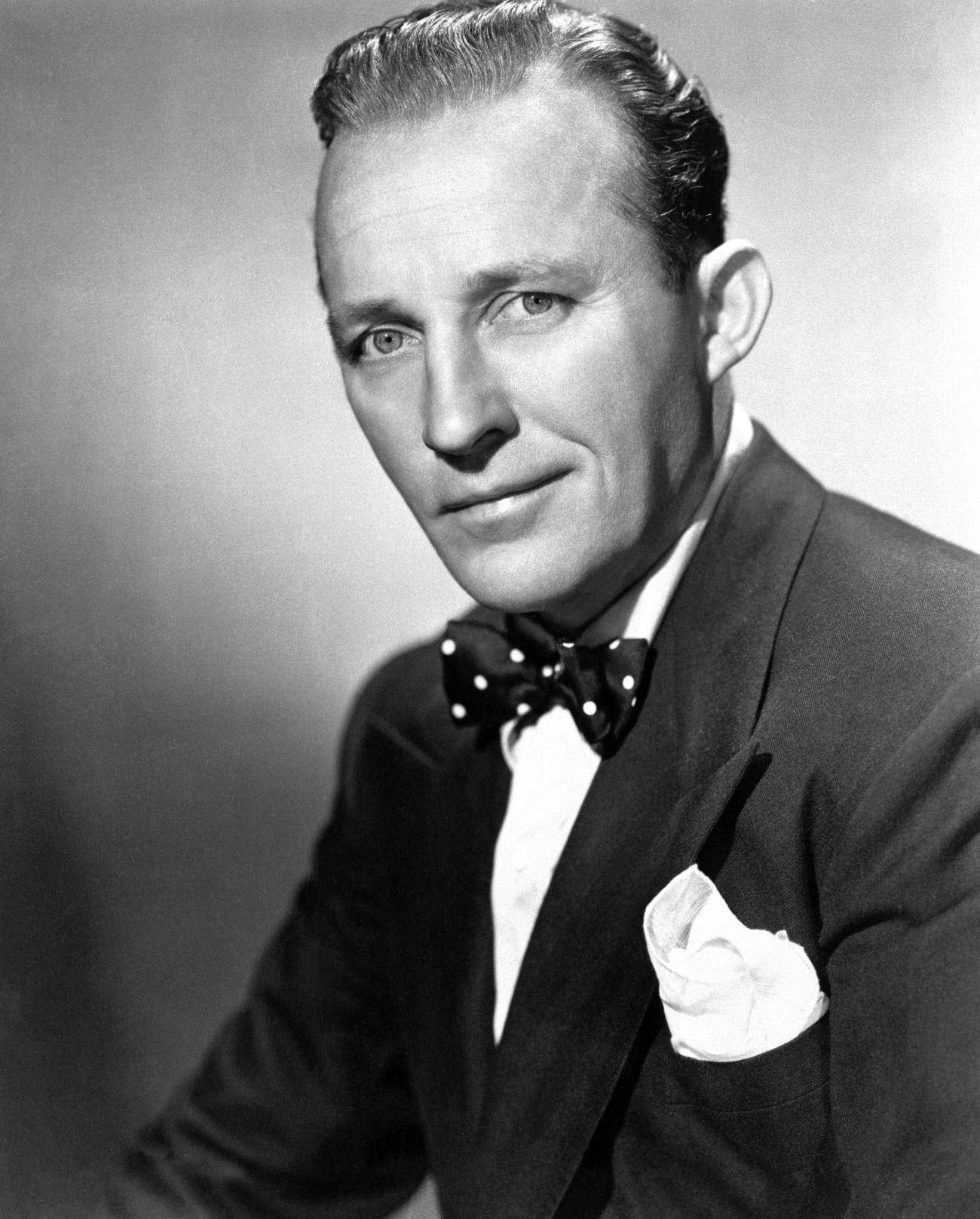 Fine Look Of Bing Crosby Wallpaper