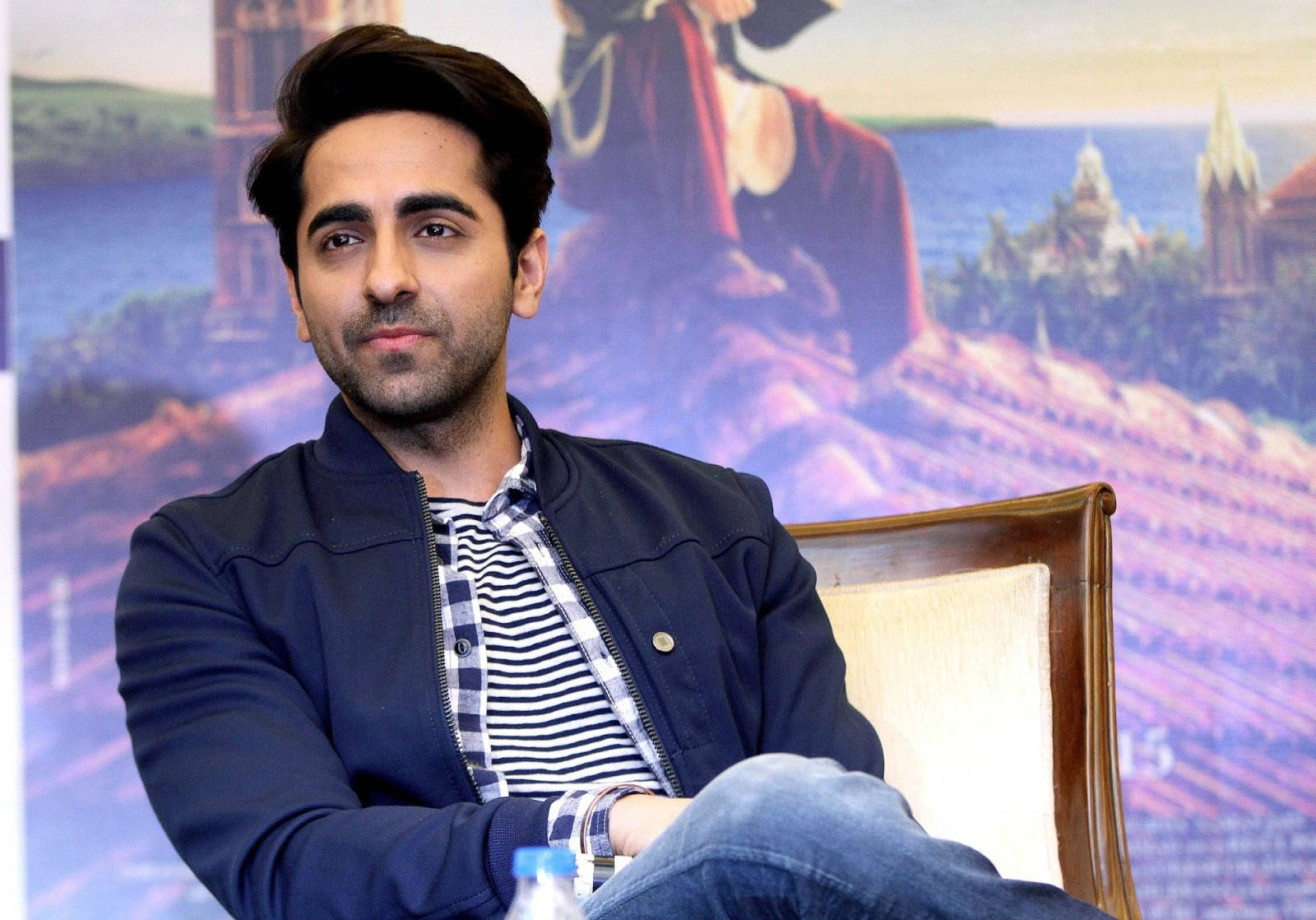 Fine Looking Ayushmann Khurrana Wallpaper