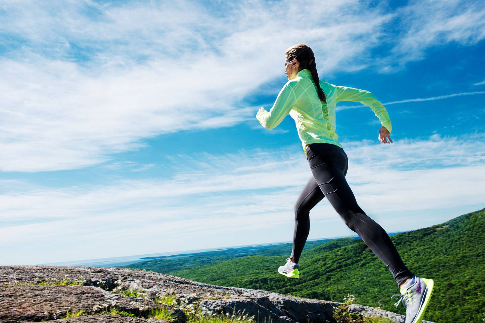 Fitness Jogging On A Sunny Day Wallpaper