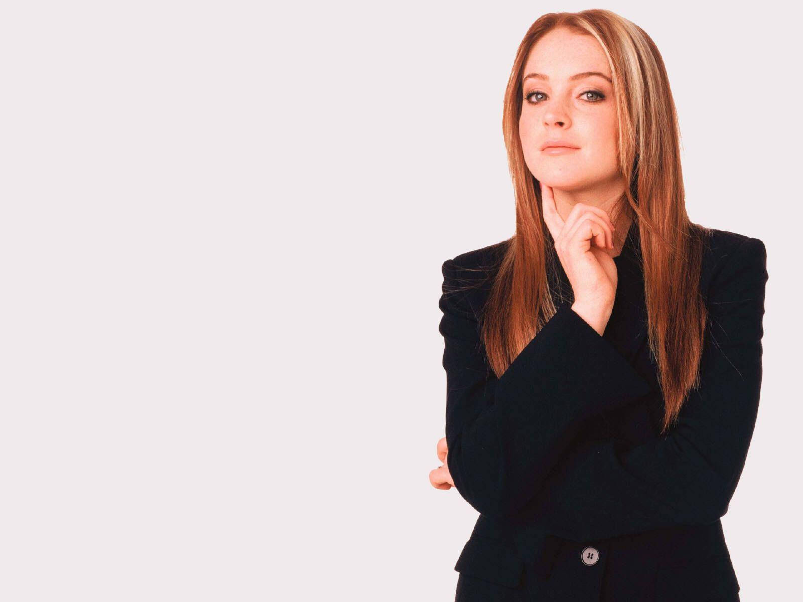 Freaky Friday Lindsay Lohan Office Attire Wallpaper