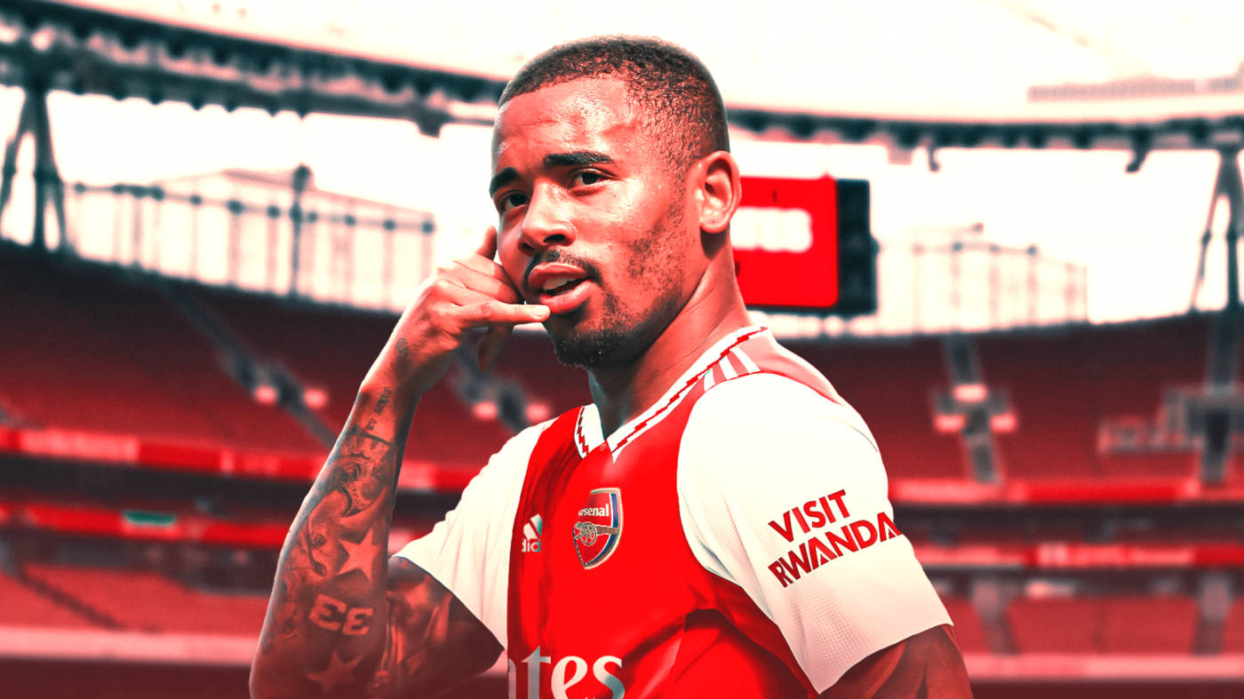 Gabriel Jesus Phone Gesture Cheeky Smile Wallpaper