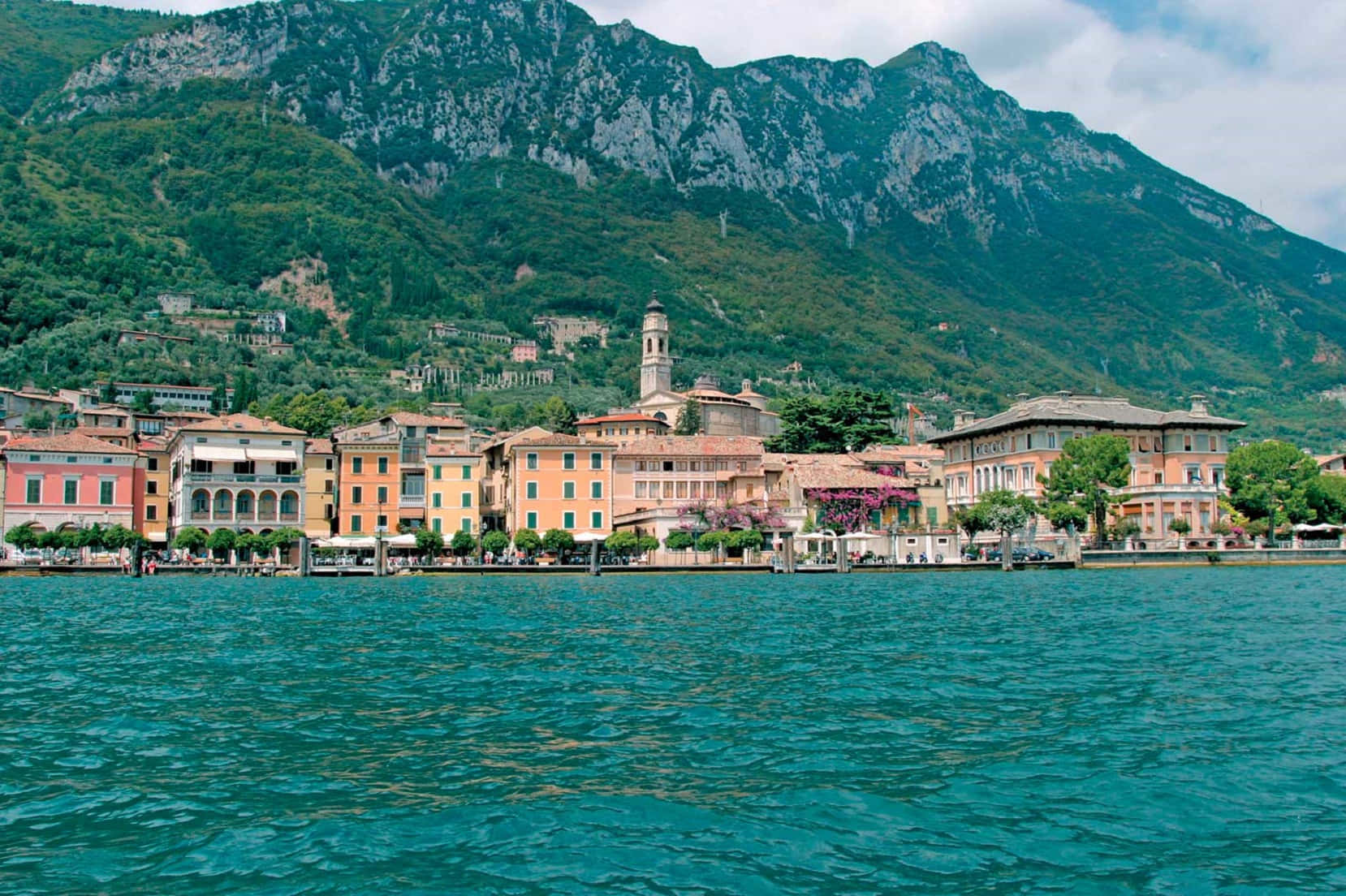 Gargano In Lago Di Garda Wallpaper