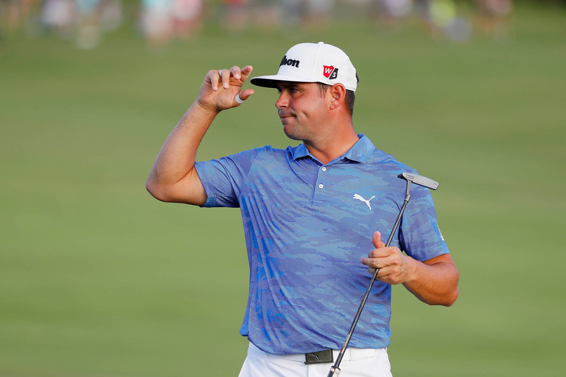 Gary Woodland Blue Puma Shirt Wallpaper