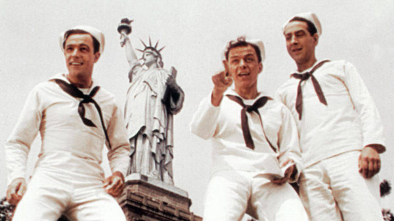 Gene Kelly With Friends Wallpaper