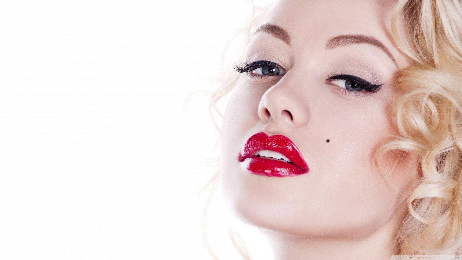 Glamour Of Marilyn Monroe - Makeup Inspiration Wallpaper