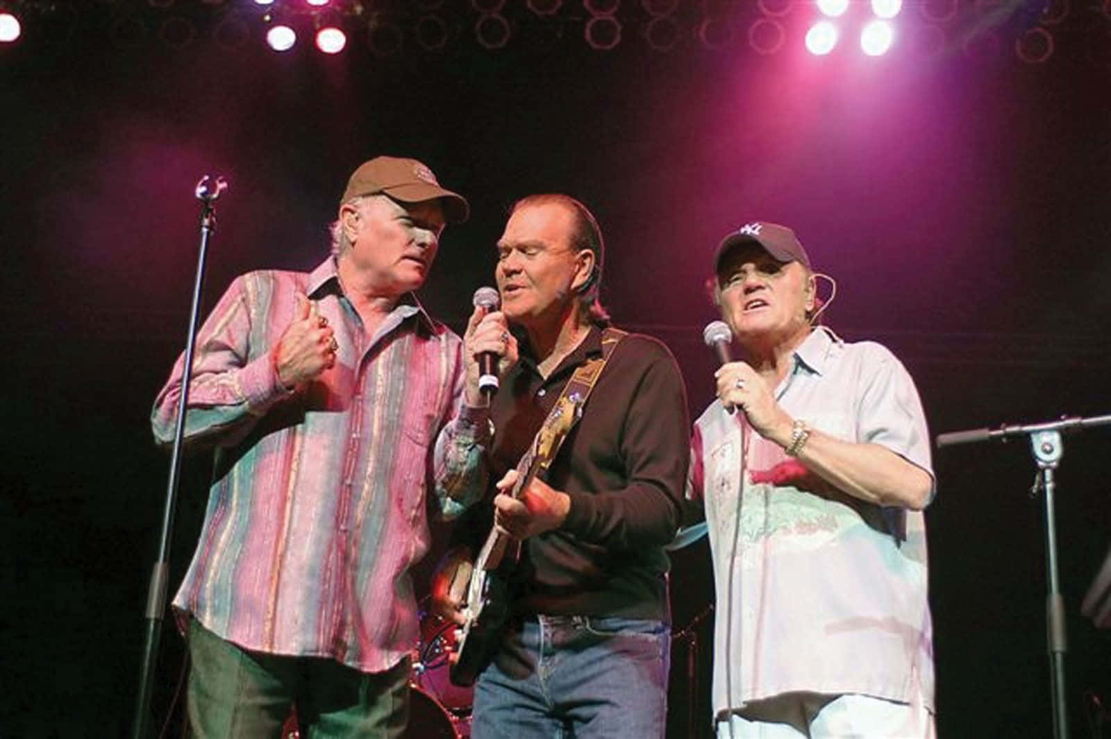 Glen Campbell Performingwith Friends Wallpaper