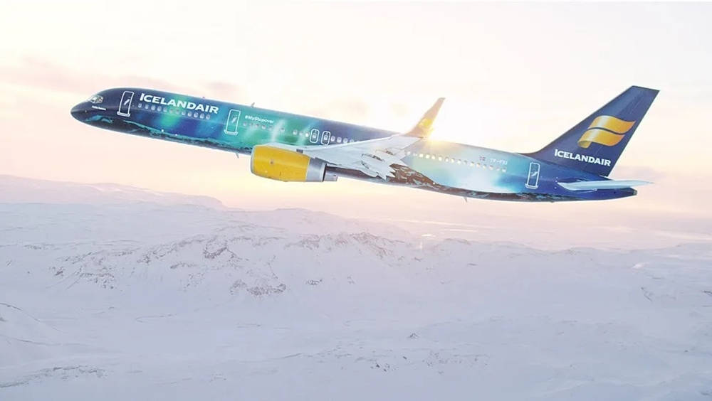 Gliding Icelandair Aviation Blue Plane Wallpaper