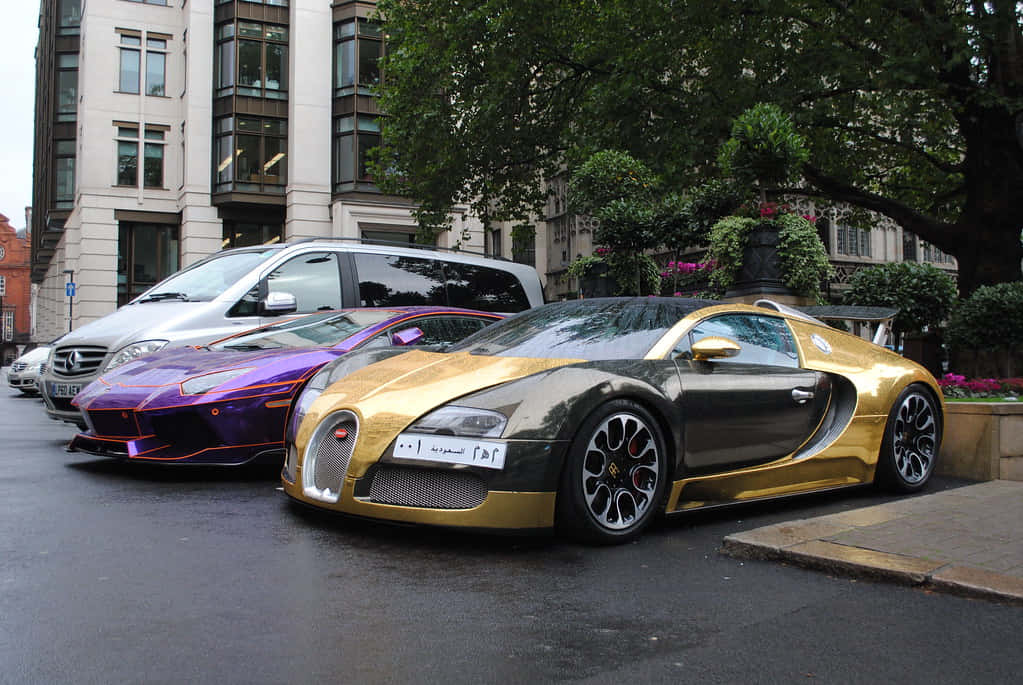 Gold Bugatti Veyron Car With Building Wallpaper