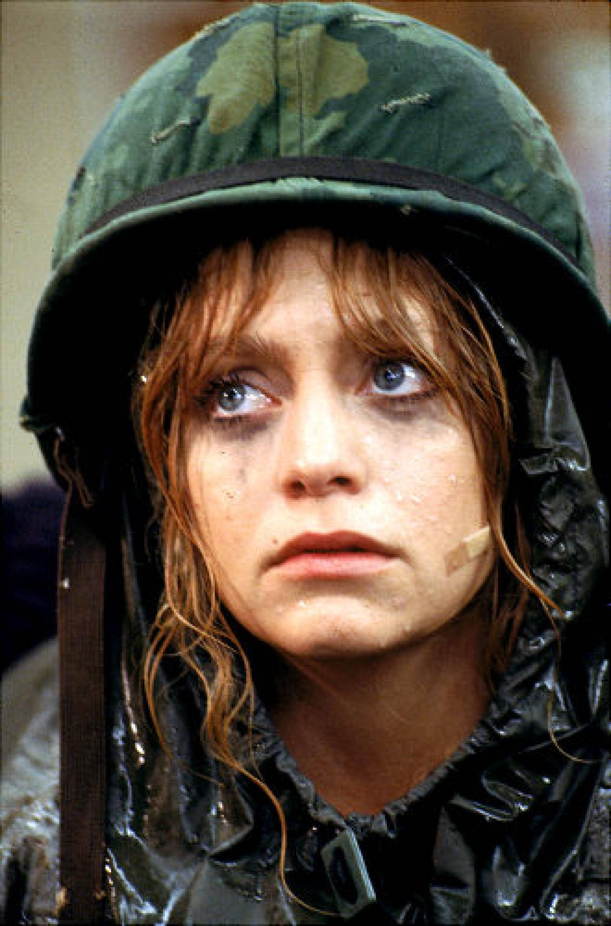 Goldie Hawn In Private Benjamin 1980 Wallpaper