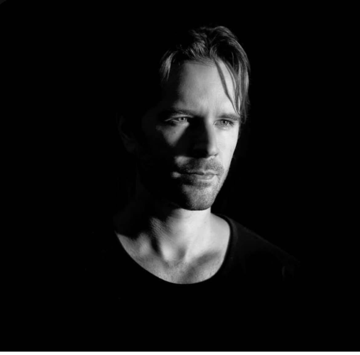 Graham Wardle Black And White Wallpaper