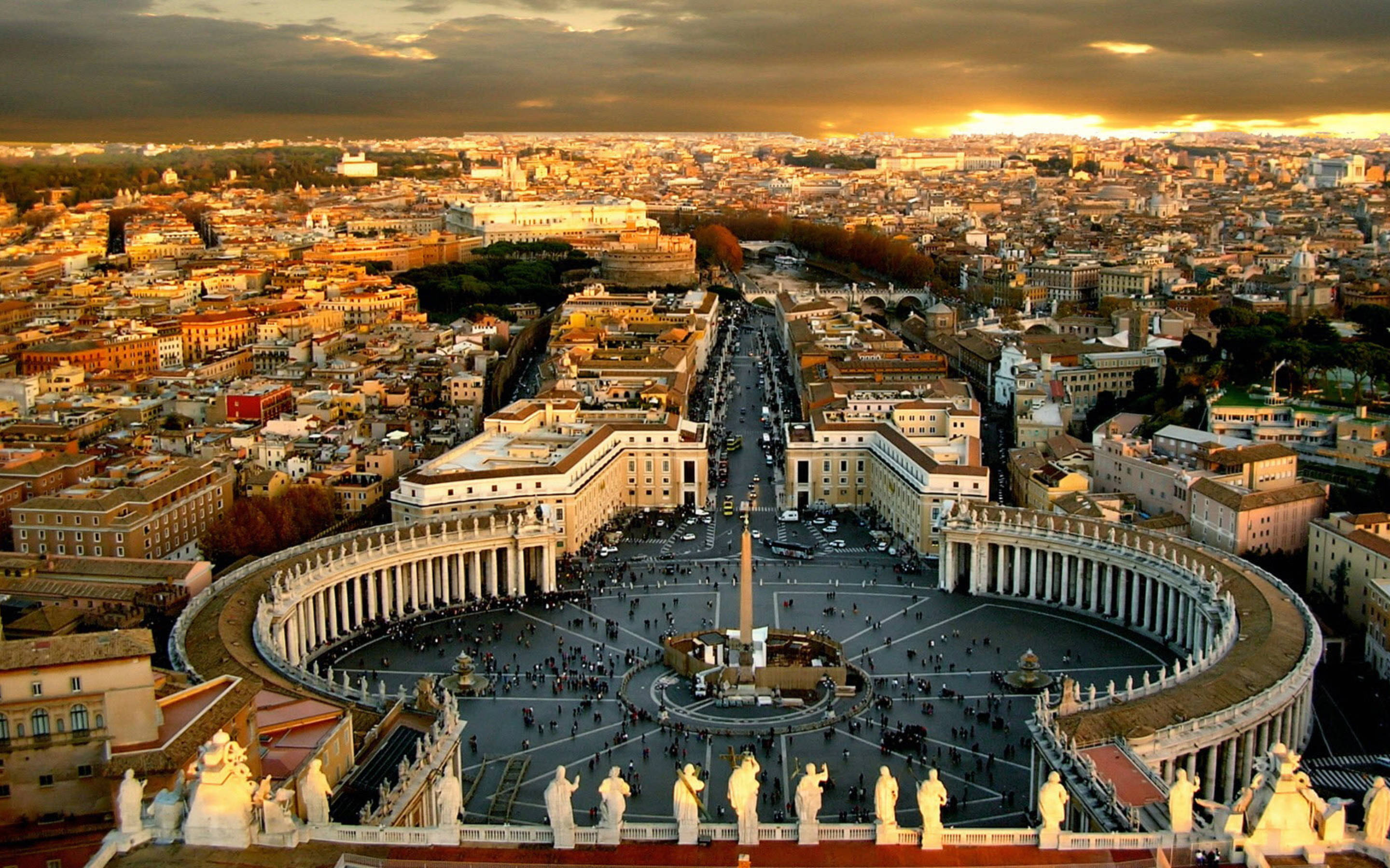 Grand Catholic Church Vatican City Wallpaper