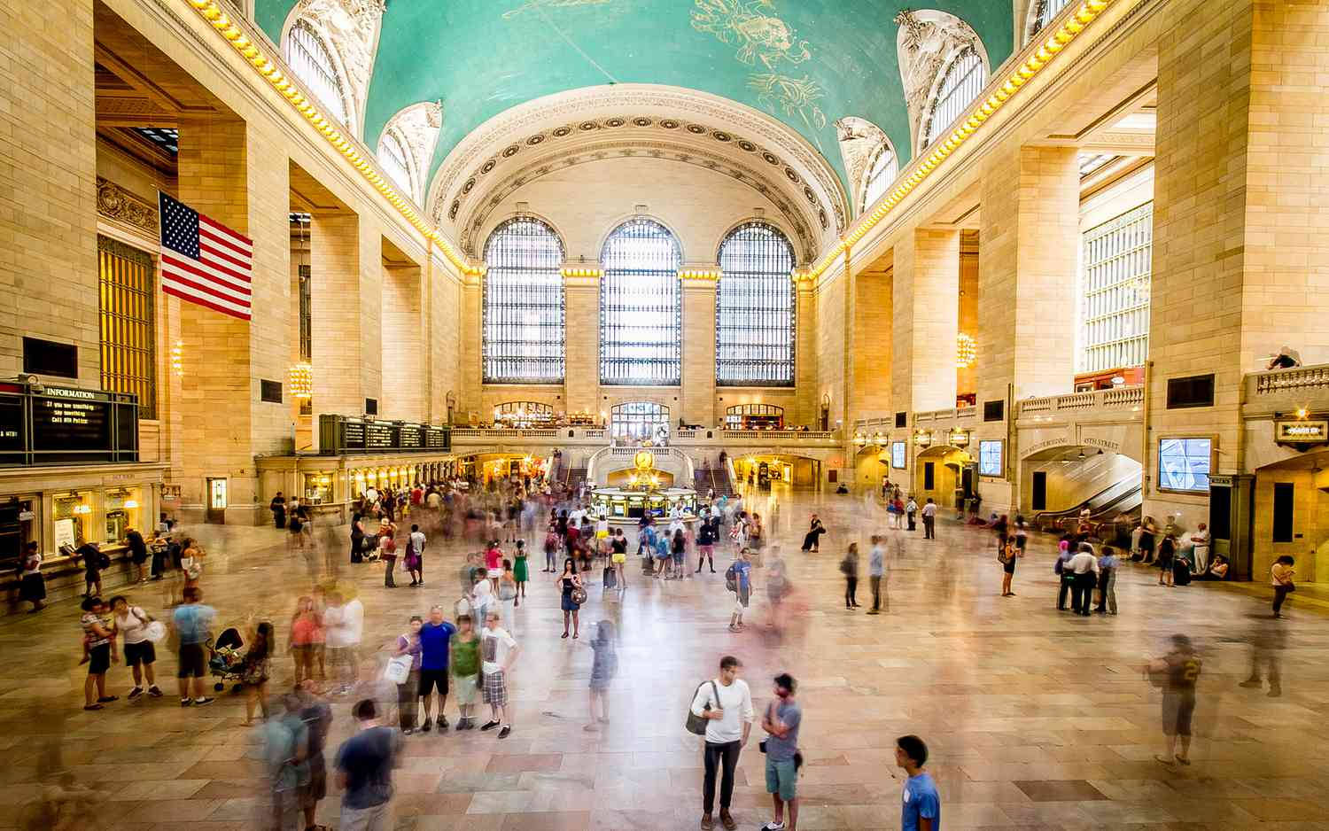 Grand Central Station Busy Floor Wallpaper